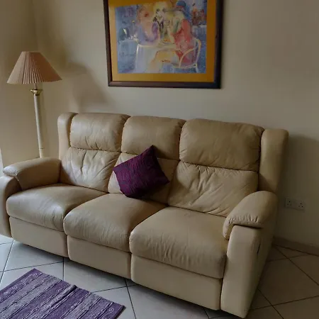 Comfortable Very Close To Ghadira Bay *