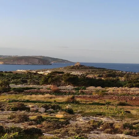 Comfortable Very Close To Ghadira Bay Apartament