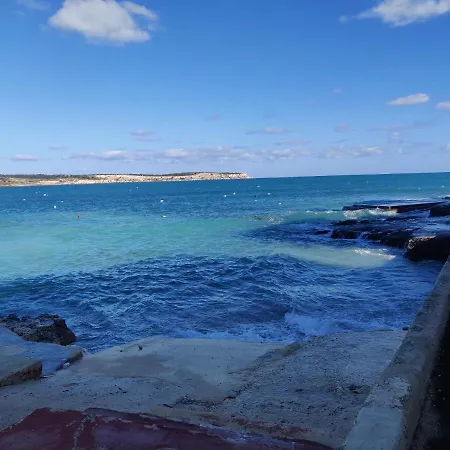 Comfortable Very Close To Ghadira Bay Apartament